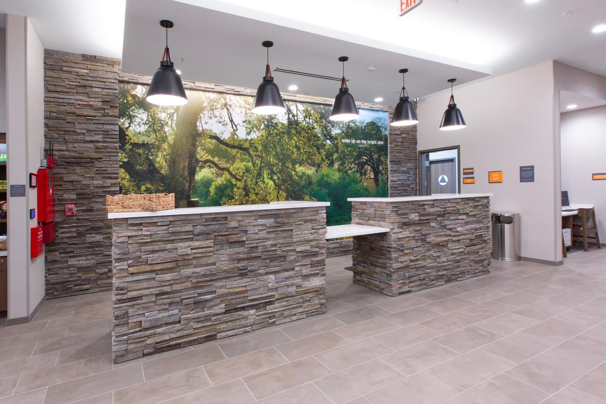 La Quinta Inn And Suites By Wyndham Lincoln Eksteriør bilde