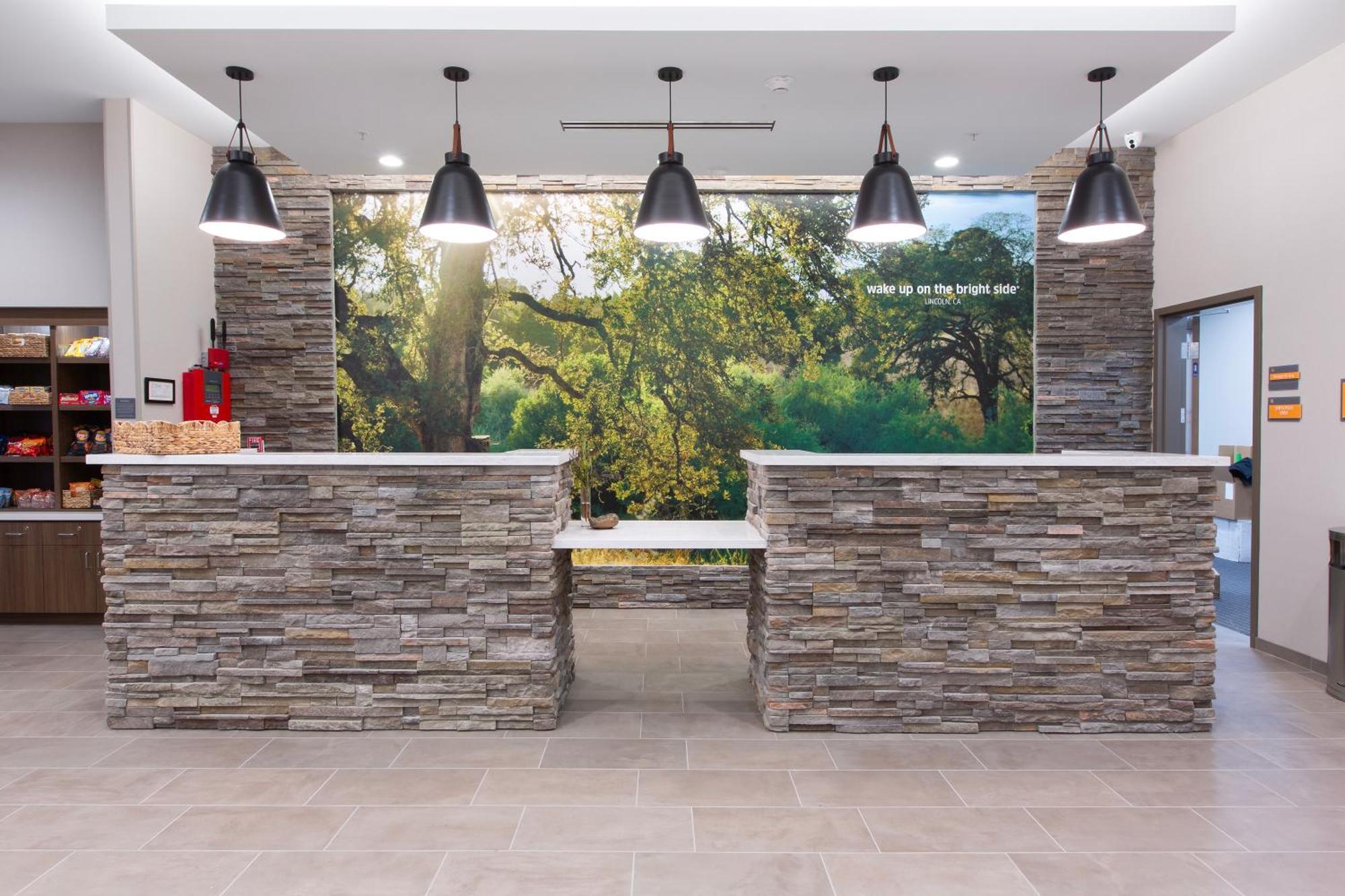 La Quinta Inn And Suites By Wyndham Lincoln Eksteriør bilde