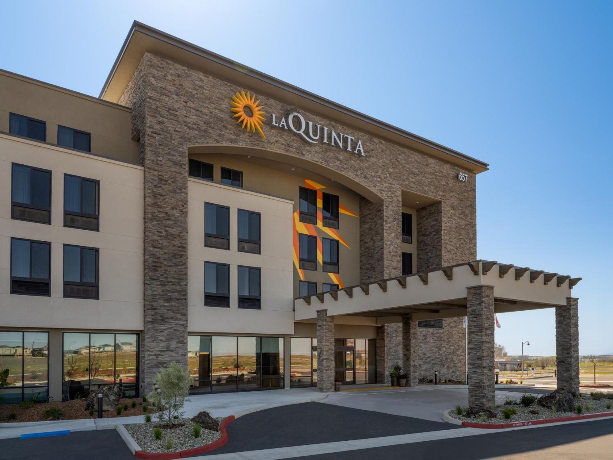La Quinta Inn And Suites By Wyndham Lincoln Eksteriør bilde