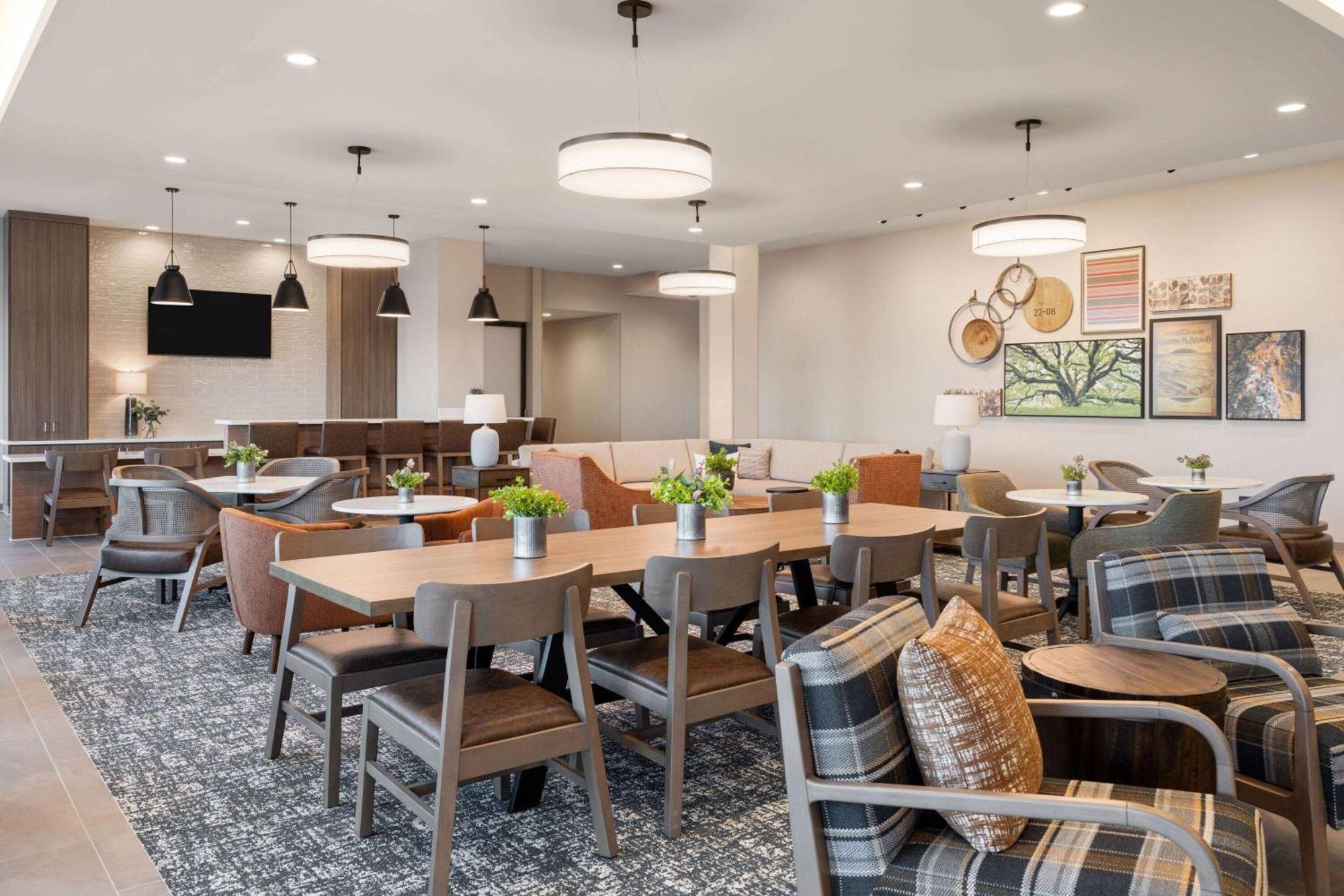 La Quinta Inn And Suites By Wyndham Lincoln Eksteriør bilde
